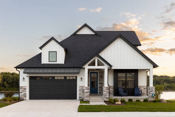 Best Roof Insulation Installation  in Delano, CA